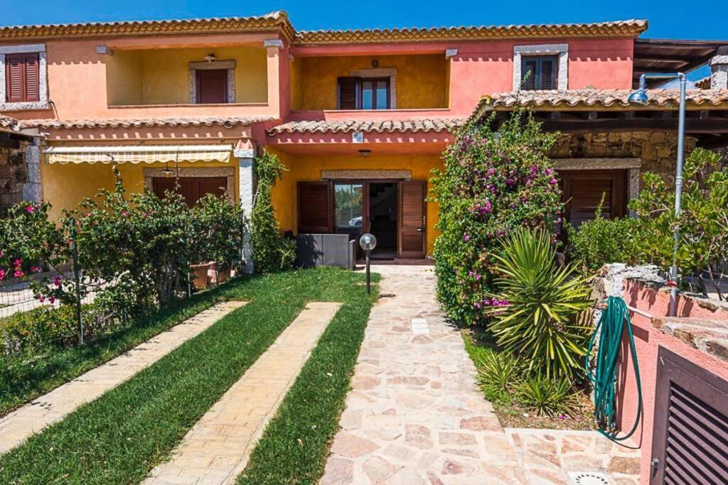 Villa Molly San Teodoro  Bagian luar foto